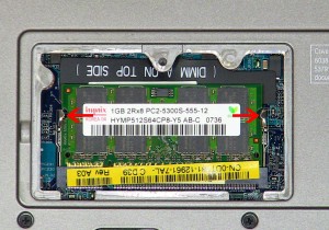 suspender Tradicion de acuerdo a Dell Latitude D620 Smart Card Slot Removal and Installation