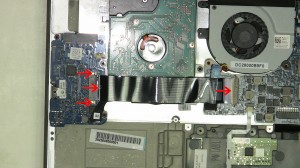 Unplug the SSD SD circuit board I/O cable. 