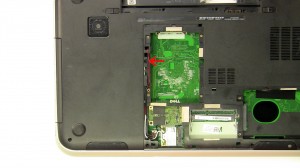 Remove the screw and remove the DVD optical drive screw. 