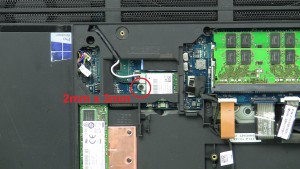 Unscrew and remove WLAN bracket (1 x M2 x 3mm).