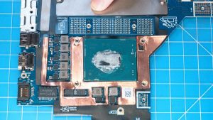 ***BEFORE REINSTALLING YOUR HEATSINK: Completely wipe off the old thermal paste from the processor.