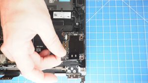 ***FOLLOW THE ORIGINAL STEPS IN REVERSE TO REASSEMBLE YOUR LAPTOP.